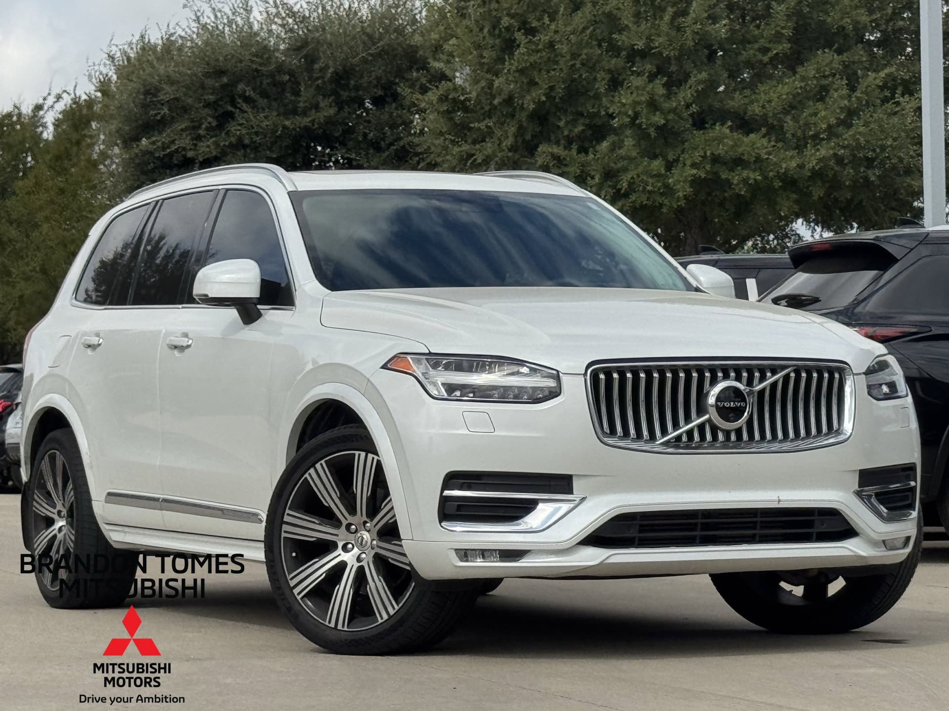 2020 Volvo XC90 Inscription — photo 1 of 40