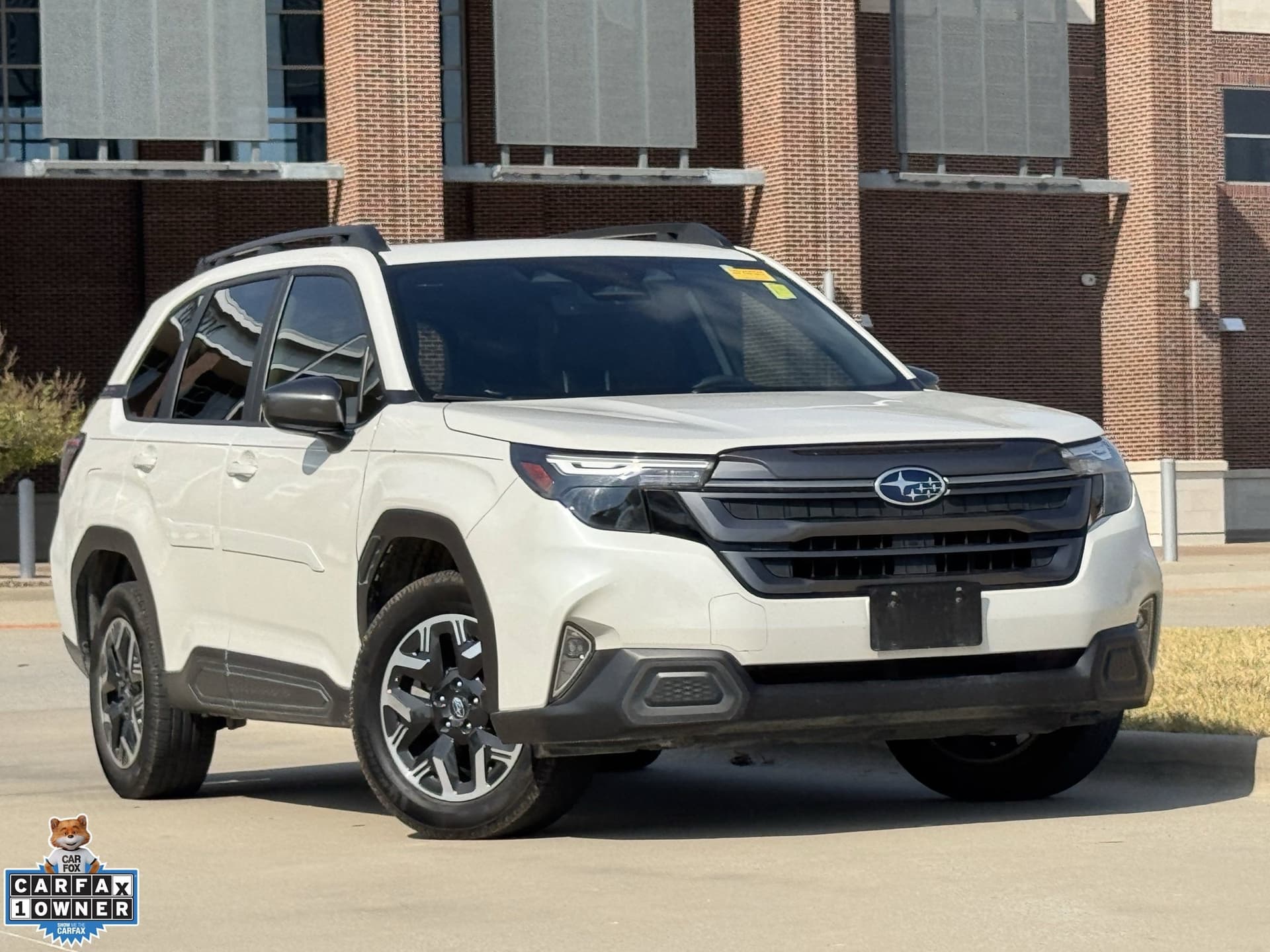2025 Subaru Forester Premium — photo 1 of 31