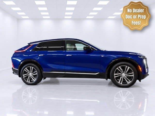 2024 Cadillac LYRIQ Luxury — photo 1 of 48