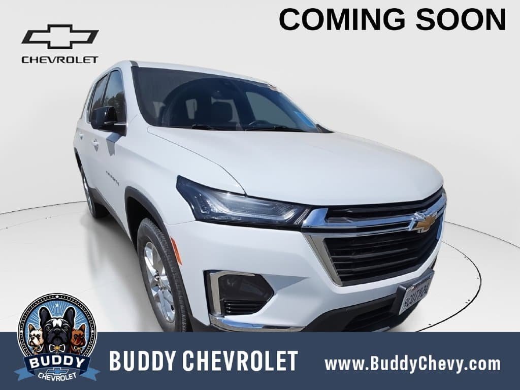 2023 Chevrolet Traverse LS — photo 1 of 5