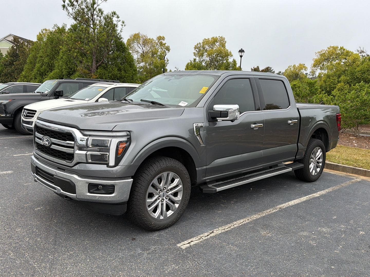 2025 Ford F-150 LARIAT — photo 1 of 10