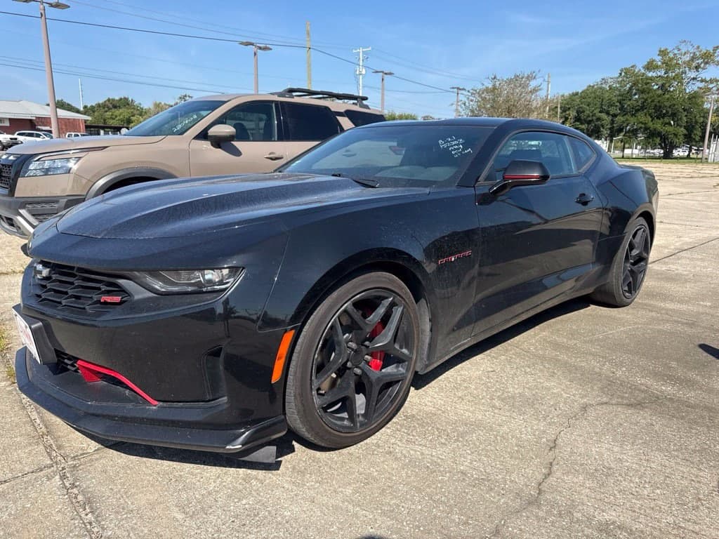 2023 Chevrolet Camaro 2LT — photo 1 of 3