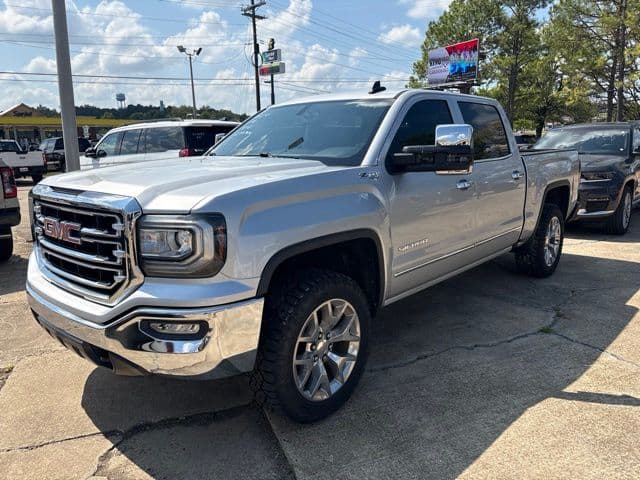 2018 GMC Sierra 1500 SLT — photo 1 of 2