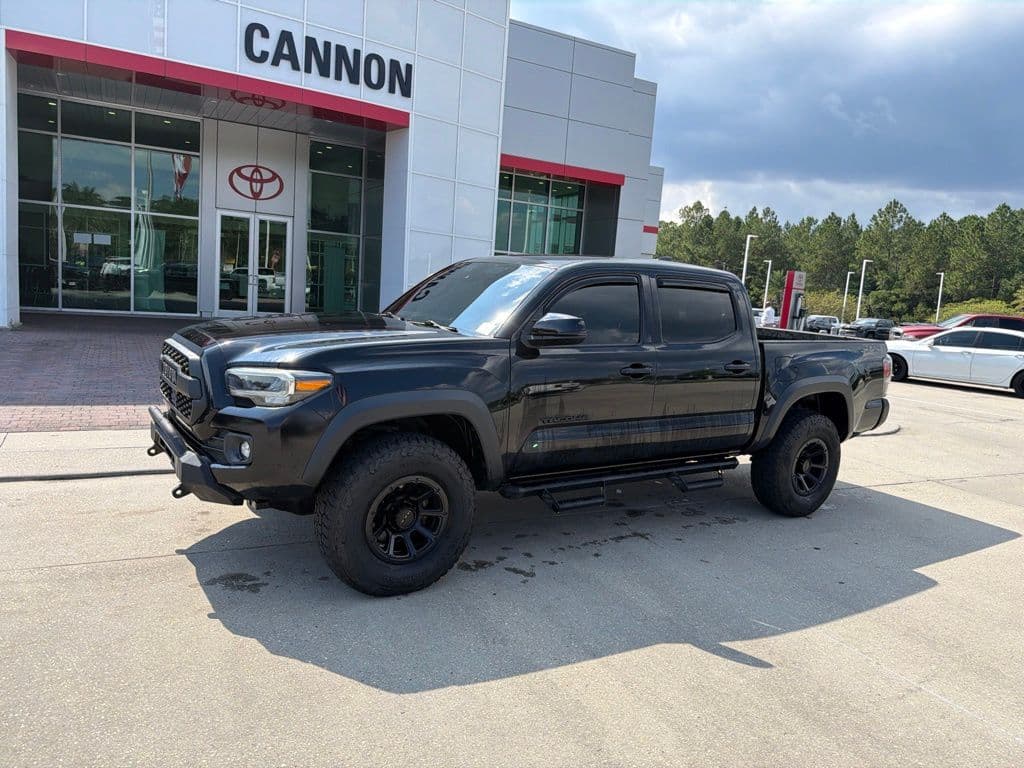 2021 Toyota Tacoma 4WD TRD Off Road — photo 1 of 8