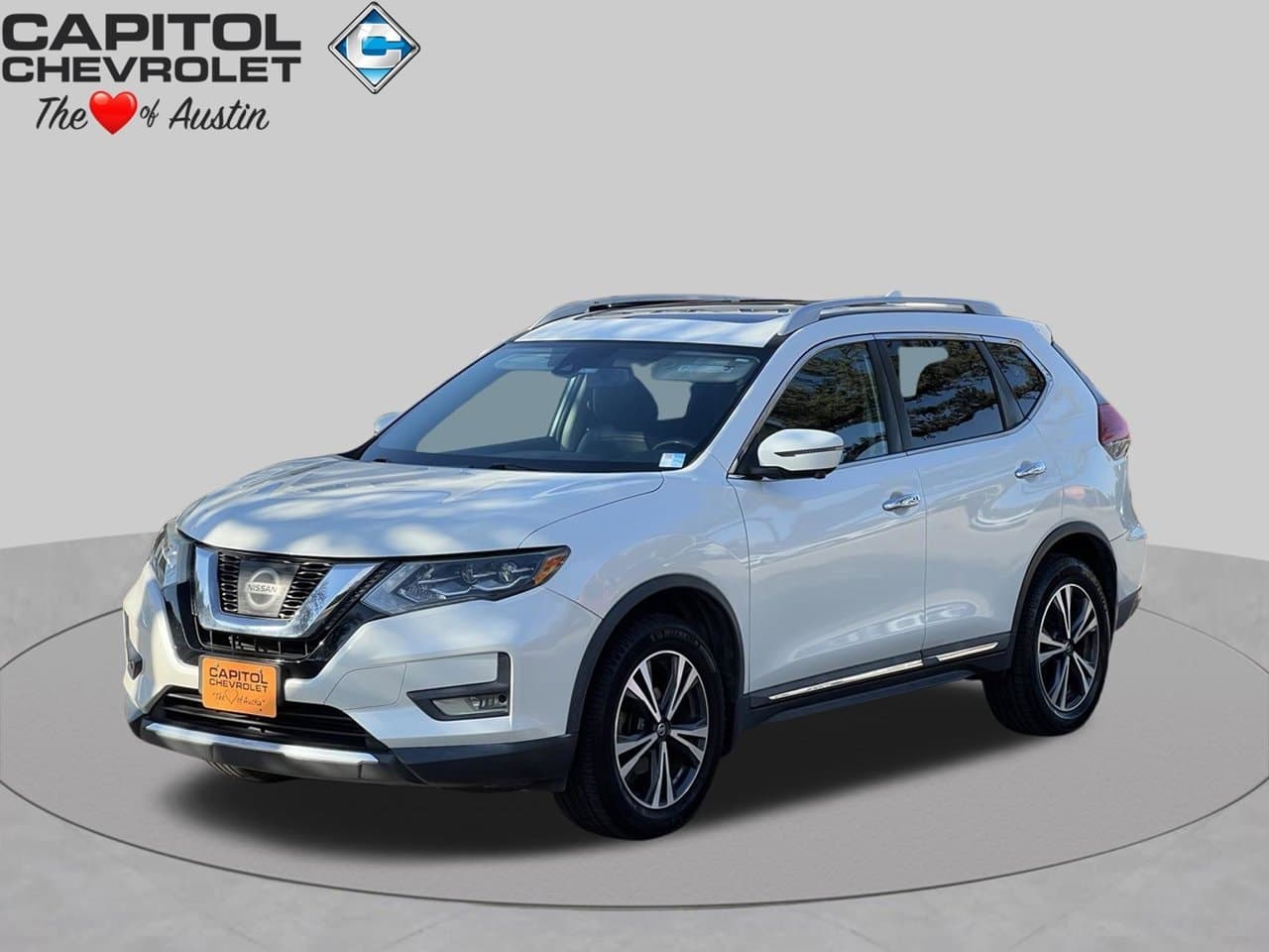 2017 Nissan Rogue SL — photo 1 of 28