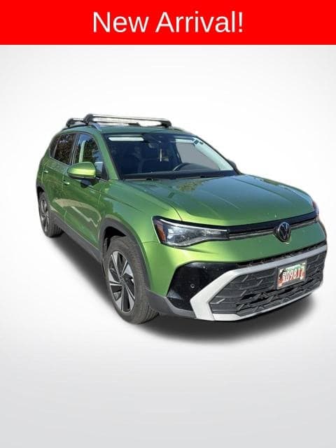 2025 Volkswagen Taos Base — photo 1 of 12