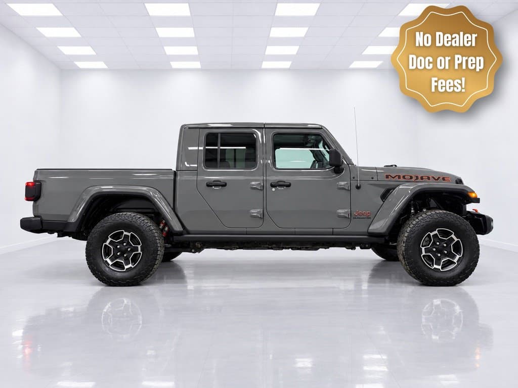 2021 Jeep Gladiator Mojave — photo 1 of 39