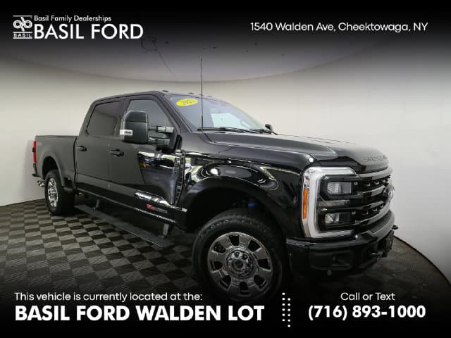 2023 Ford Super Duty F-250 SRW LARIAT — photo 1 of 42