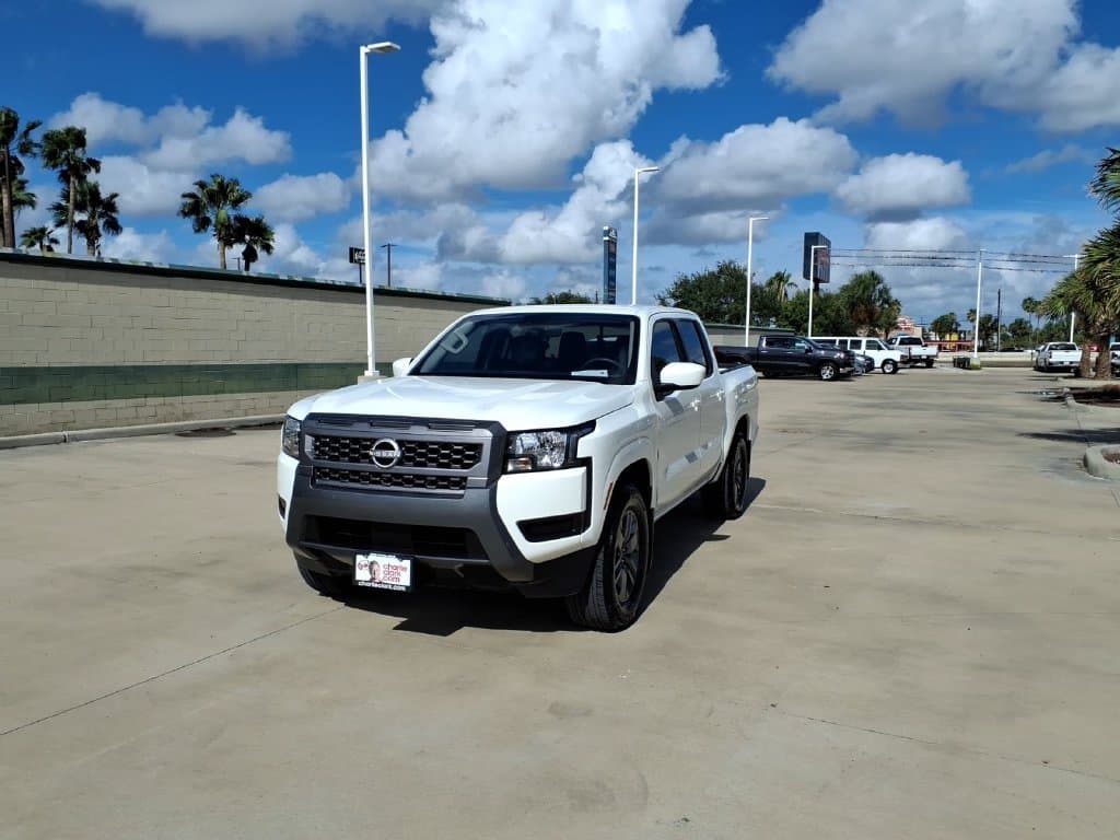 2025 Nissan Frontier SV — photo 1 of 20