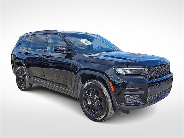 2025 Jeep Grand Cherokee L Altitude X — photo 1 of 35