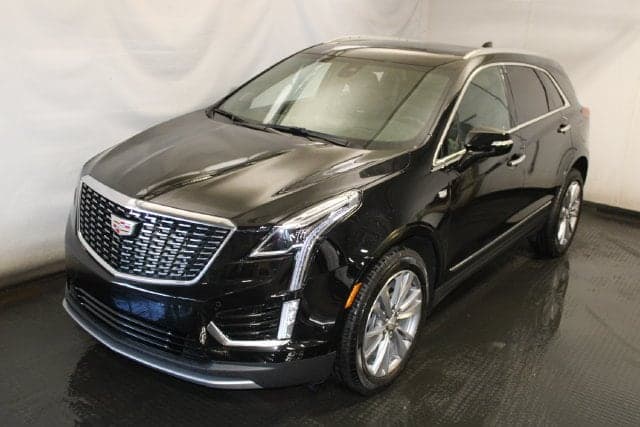 2025 Cadillac XT5 Base — photo 1 of 35