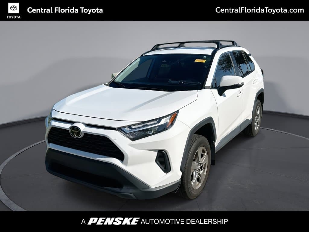 2024 Toyota RAV4 XLE — photo 1 of 36