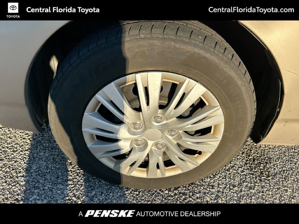 2006 Toyota Corolla LE — photo 1 of 18