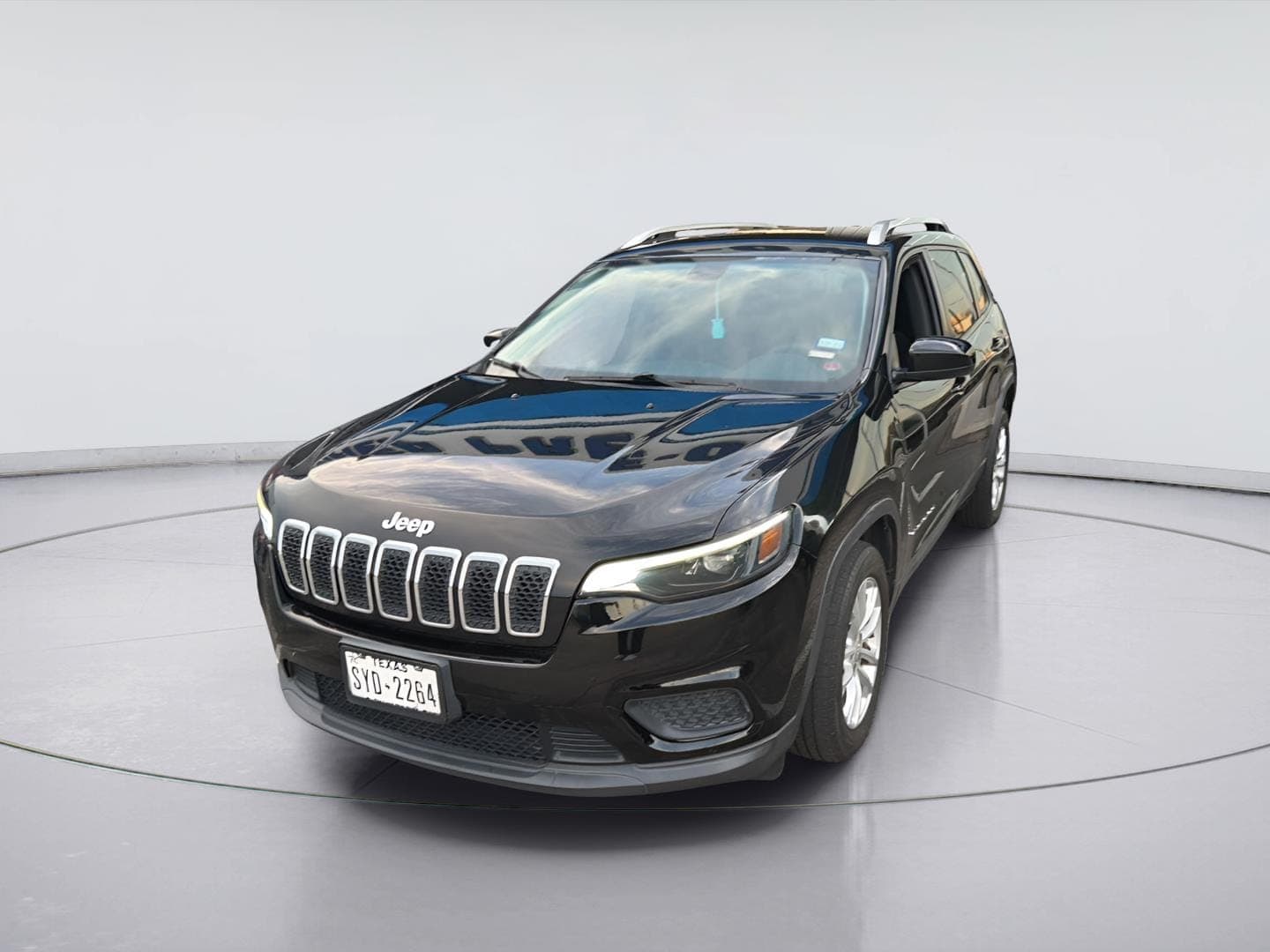 2020 Jeep Cherokee Latitude — photo 1 of 5