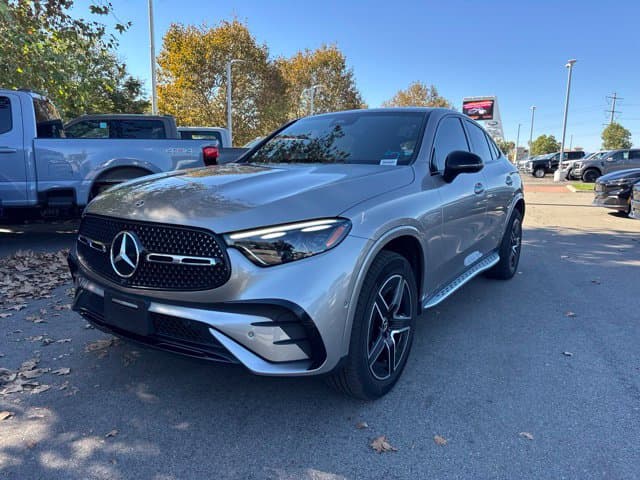 2024 Mercedes-Benz GLC Base — photo 1 of 10