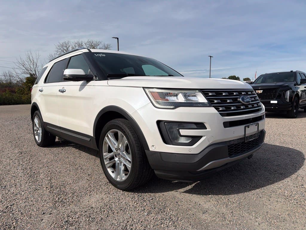 2017 Ford Explorer Limited — photo 1 of 16