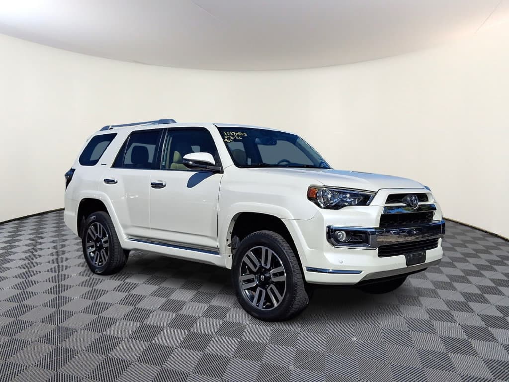 2014 Toyota 4Runner Limited — photo 1 of 31