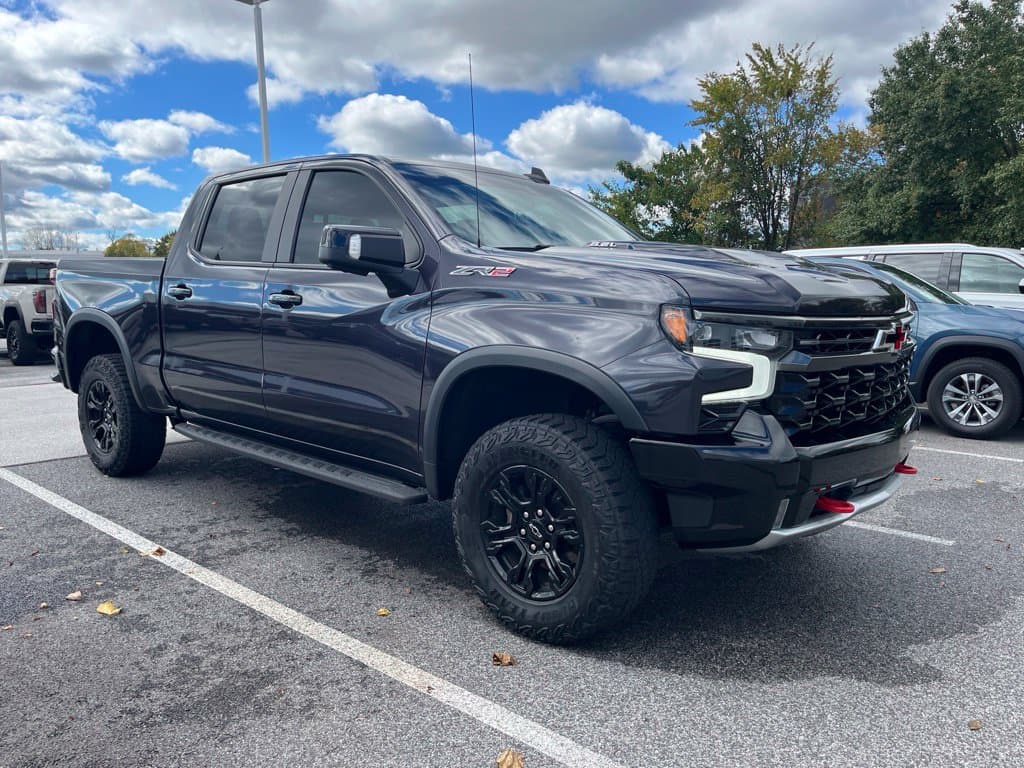 2022 Chevrolet Silverado 1500 ZR2 — photo 1 of 15