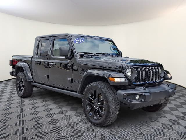 2025 Jeep Gladiator Nighthawk — photo 1 of 31