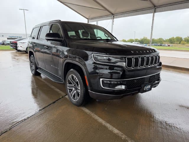 2022 Jeep Wagoneer Series III — photo 1 of 18