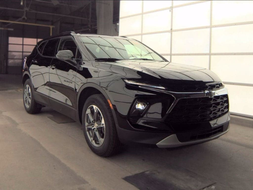 2024 Chevrolet Blazer 2LT — photo 1 of 10