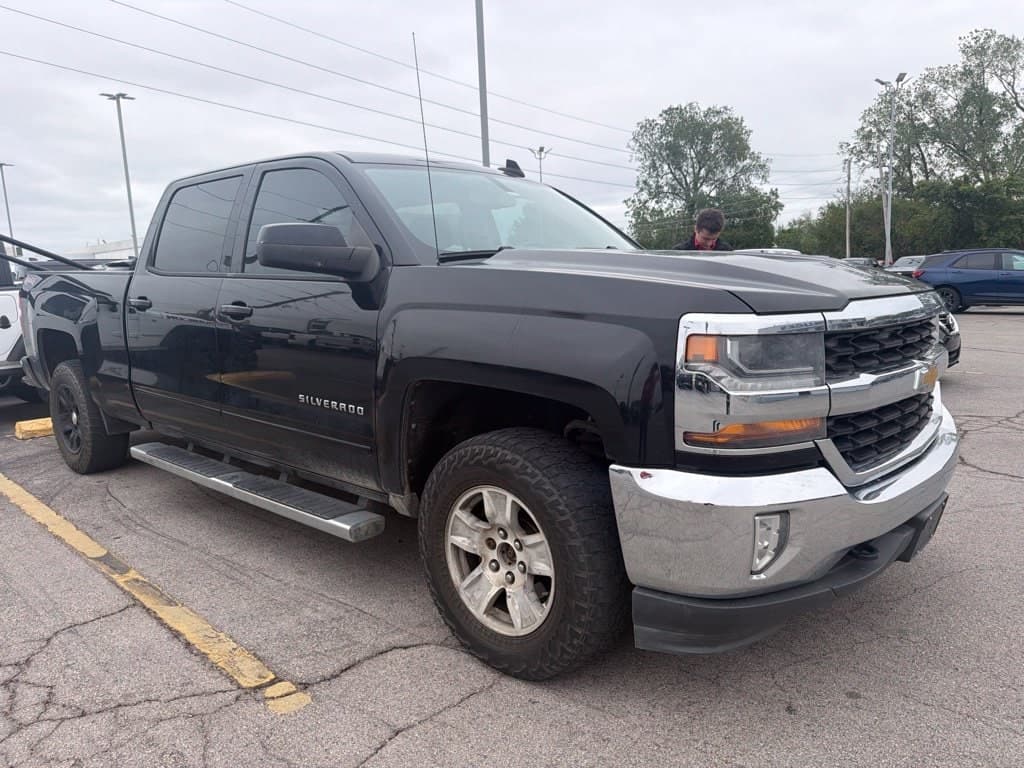 2016 Chevrolet Silverado 1500 LT — photo 1 of 18