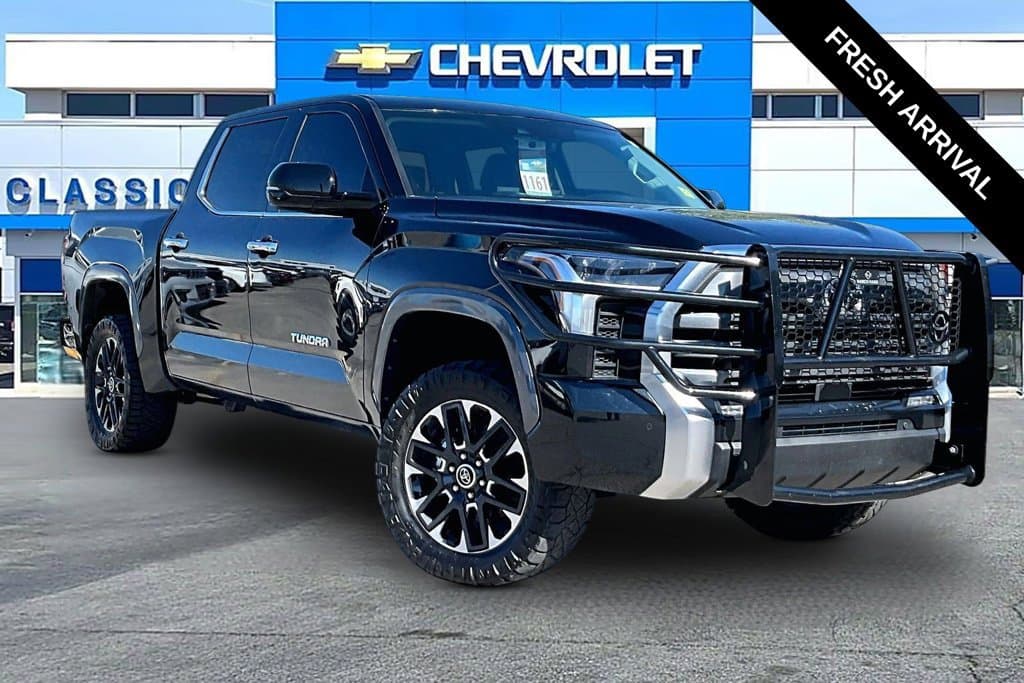 2024 Toyota Tundra 4WD Limited — photo 1 of 34