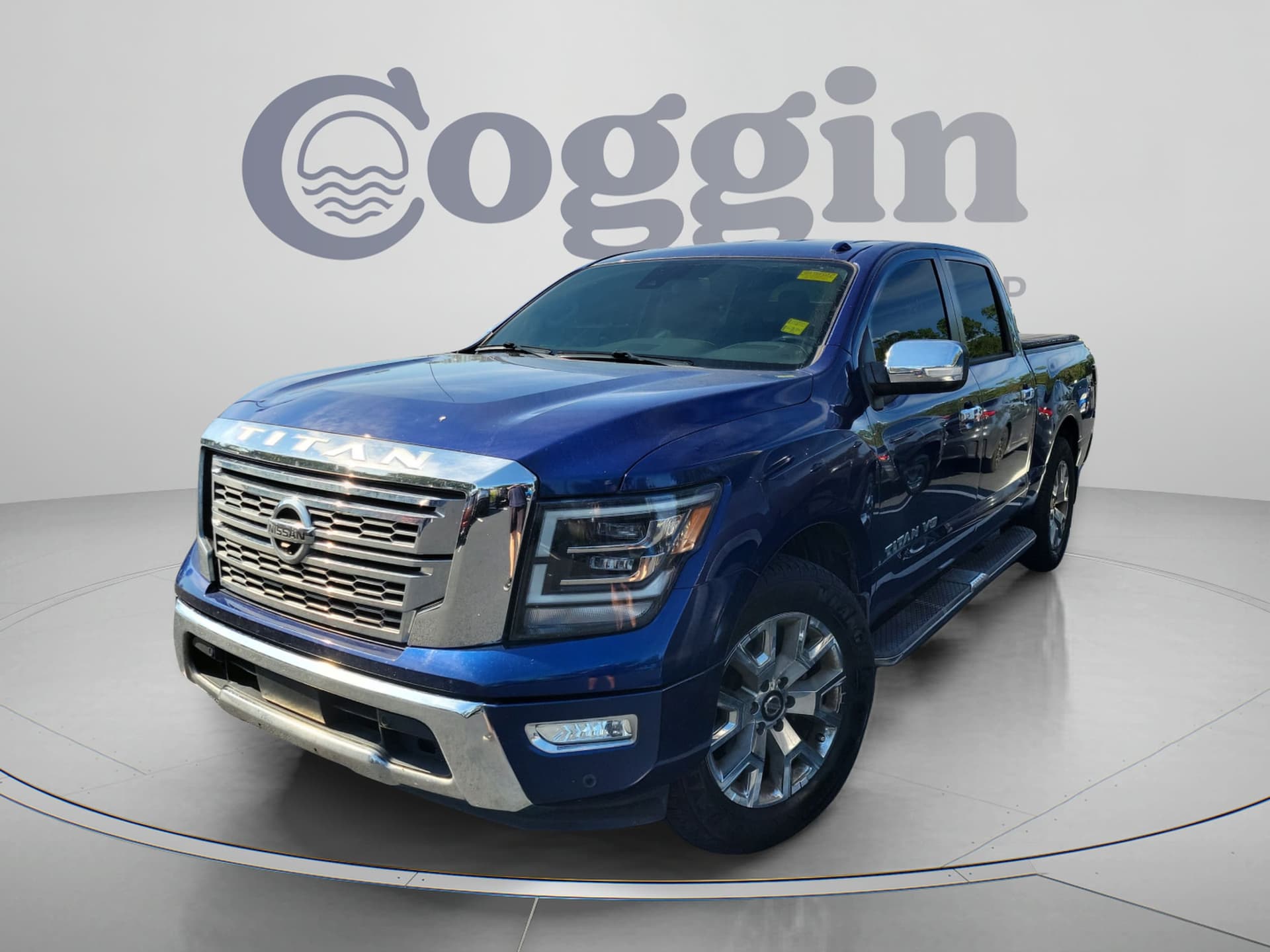 2020 Nissan Titan SL — photo 1 of 31