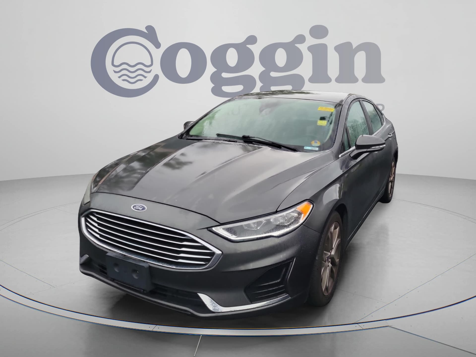 2020 Ford Fusion SEL — photo 1 of 31