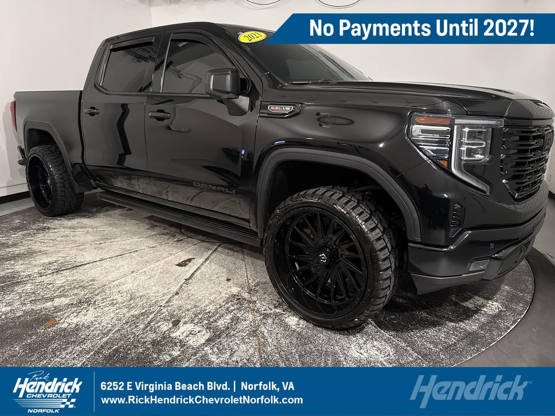 2023 GMC Sierra 1500 Denali — photo 1 of 38