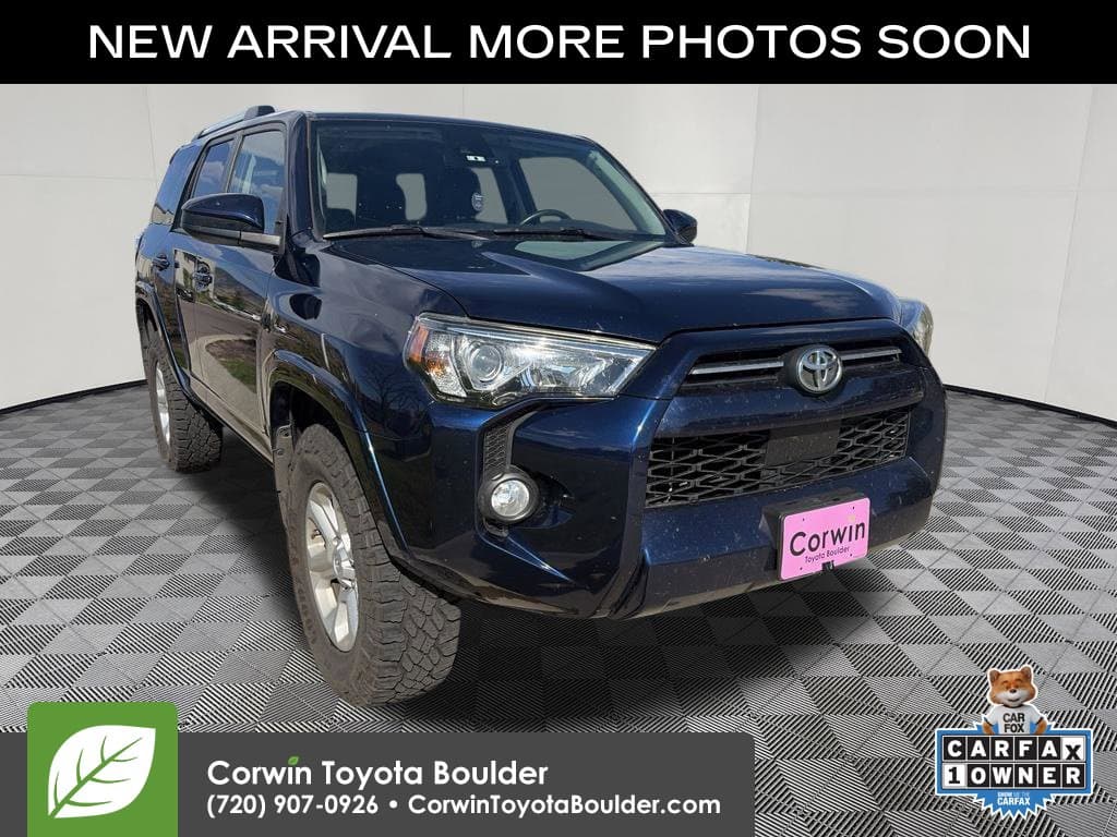 2020 Toyota 4Runner SR5 — photo 1 of 15