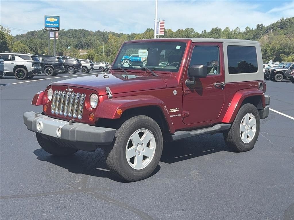 2008 Jeep Wrangler Sahara — photo 1 of 35