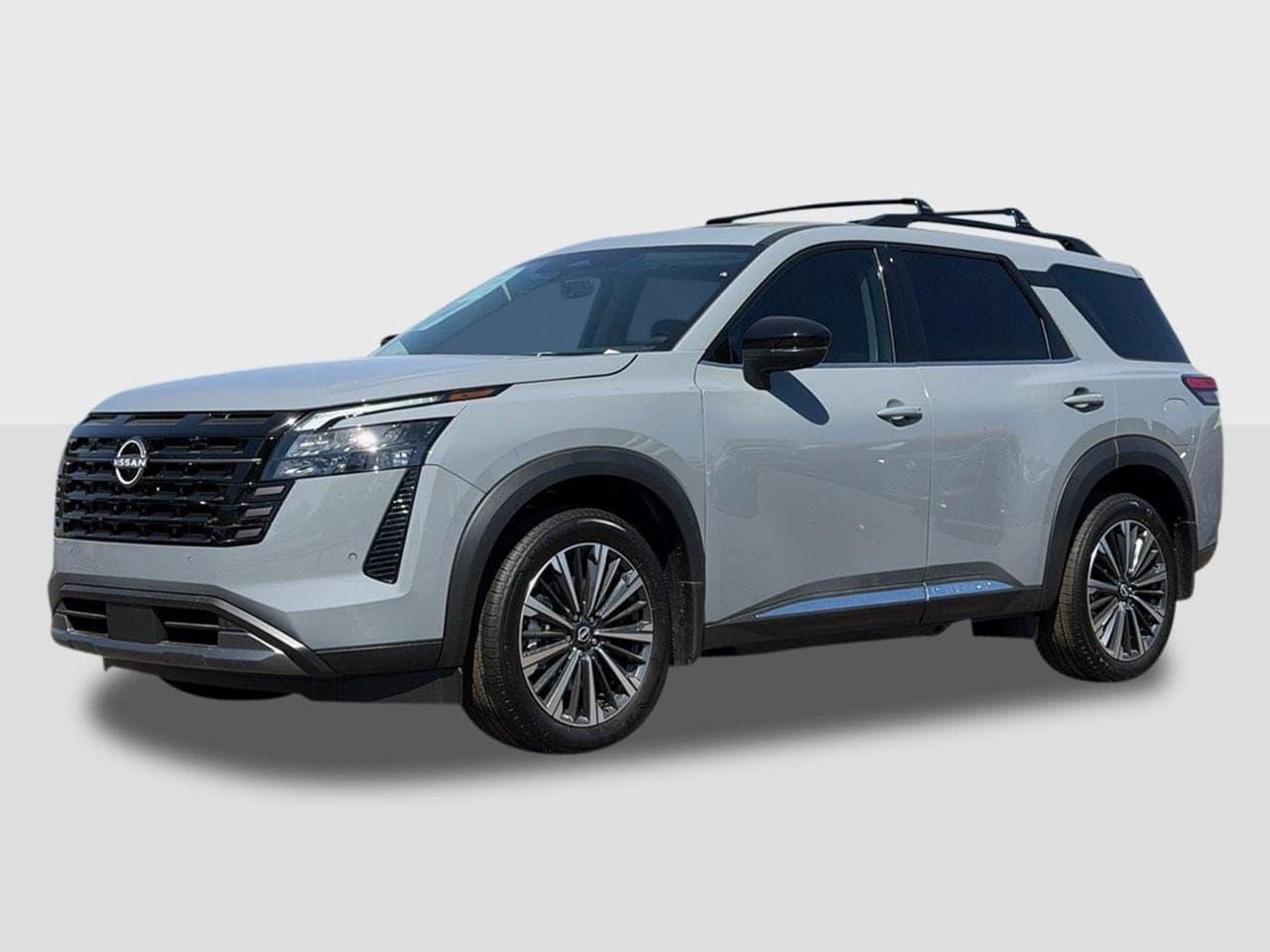 2026 Nissan Pathfinder Platinum — photo 1 of 32