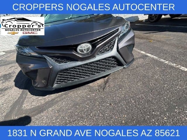 2018 Toyota Camry LE — photo 1 of 6