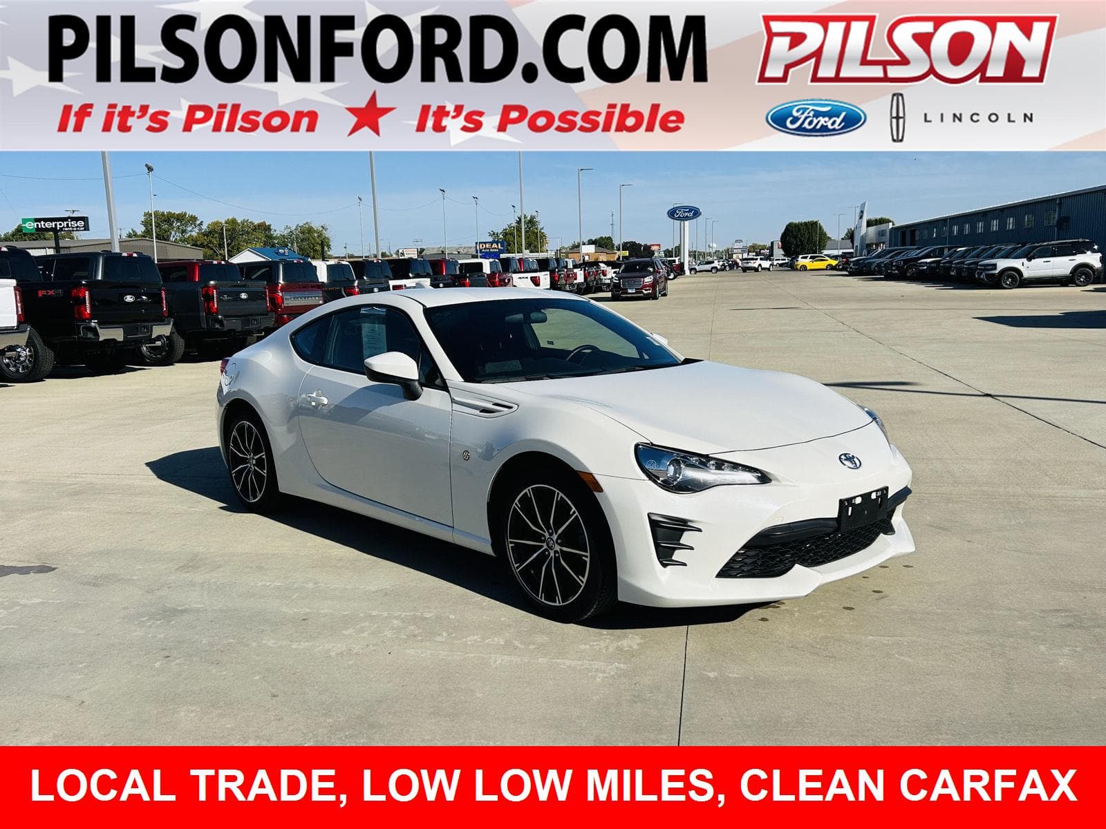 2017 Toyota 86 Base — photo 1 of 32