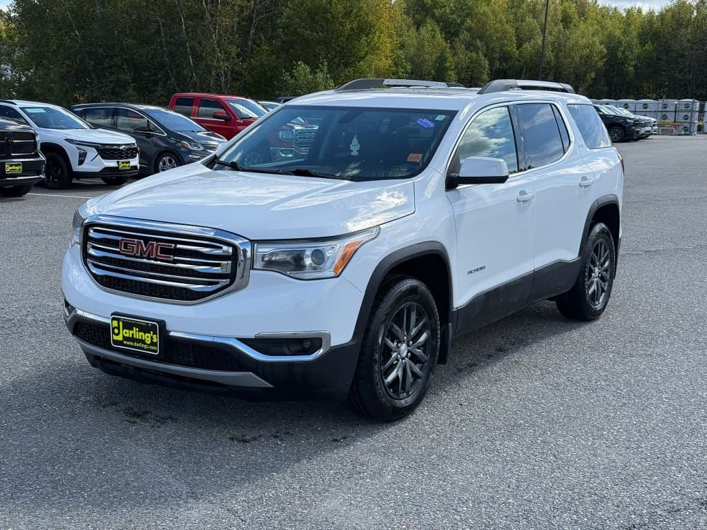 2017 GMC Acadia SLT — photo 1 of 10