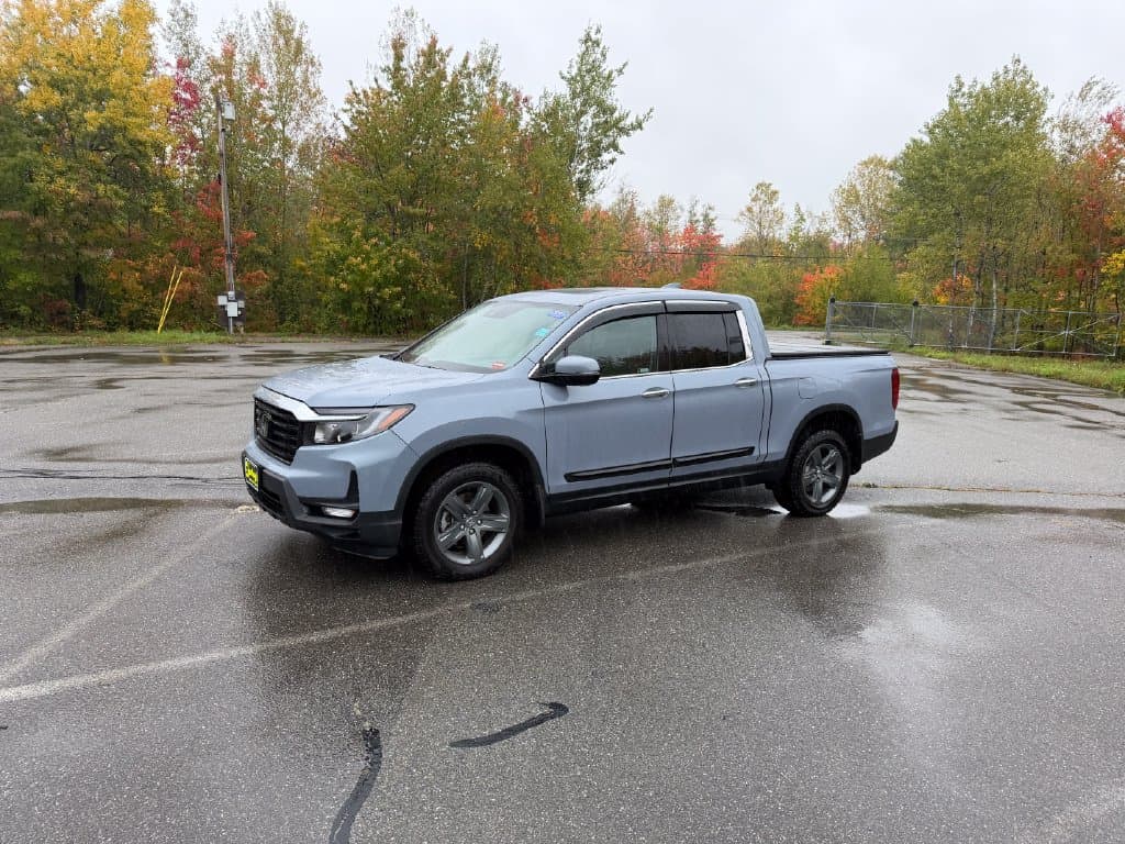 2023 Honda Ridgeline Base — photo 1 of 4