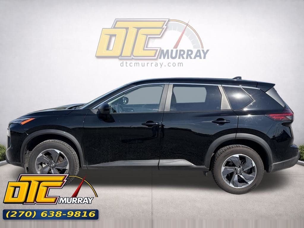 2025 Nissan Rogue SV — photo 1 of 11