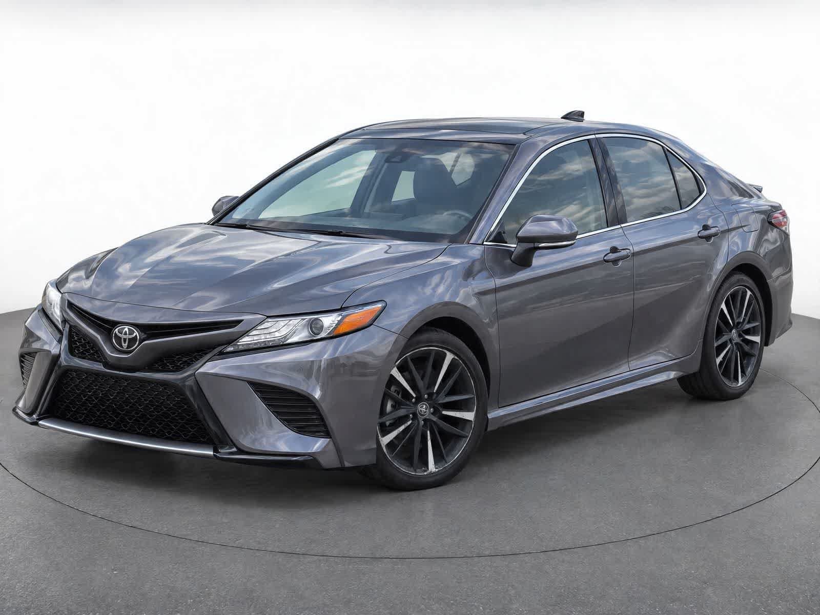2018 Toyota Camry XSE V6 — photo 1 of 16