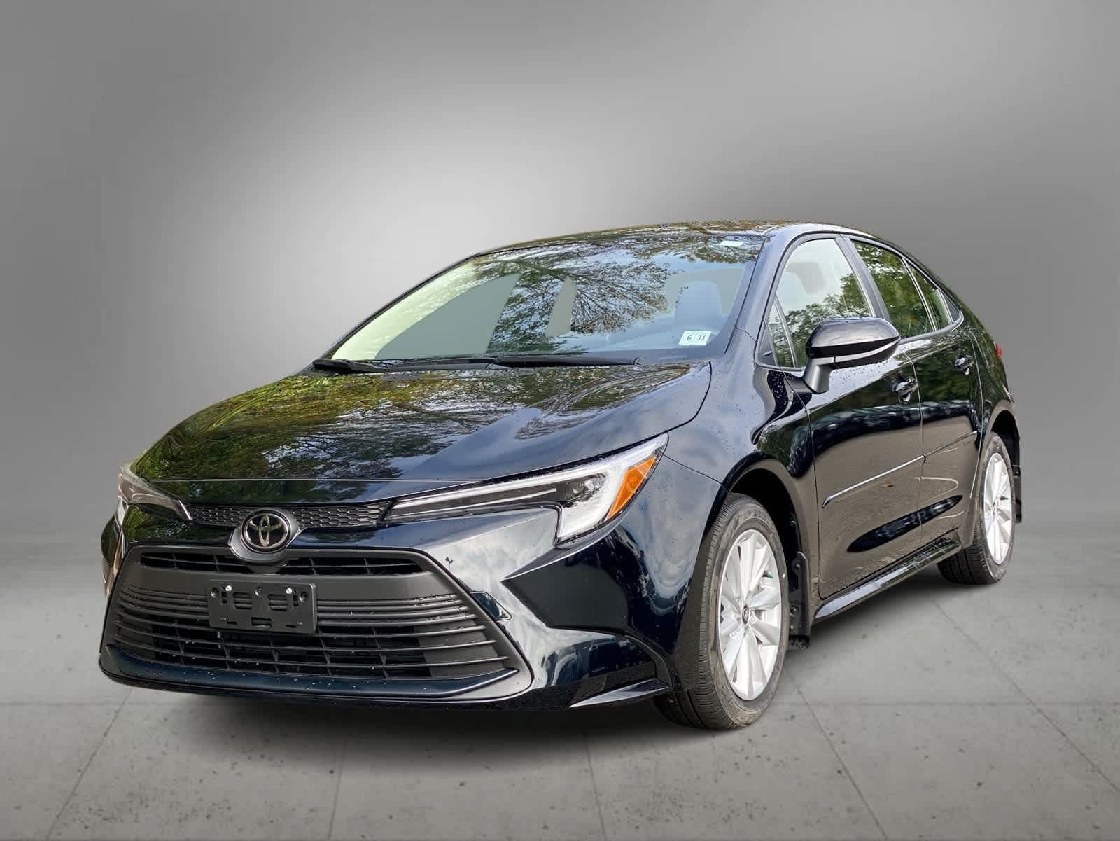 2026 Toyota Corolla Hybrid LE — photo 1 of 36