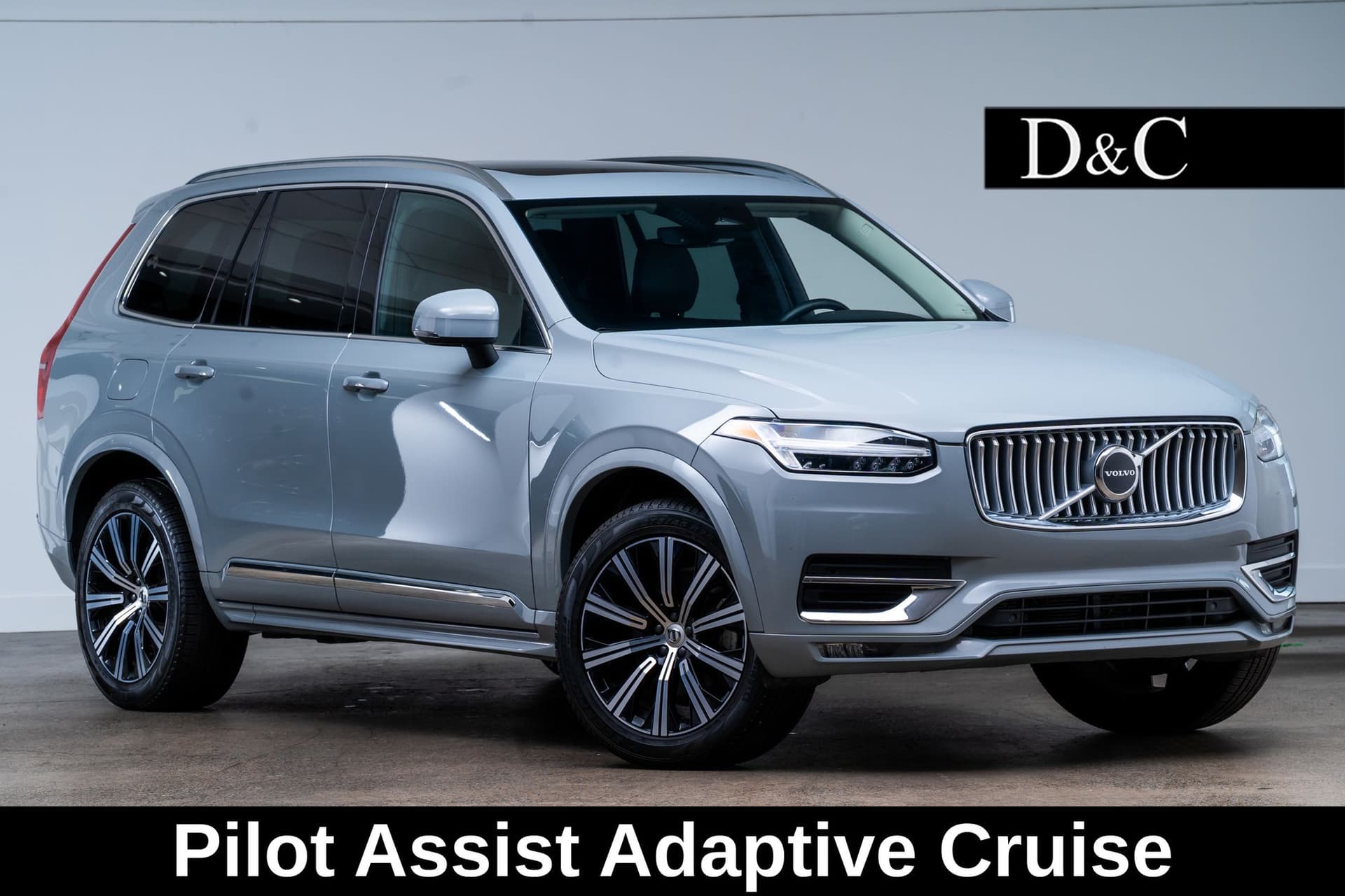 2025 Volvo XC90 Base — photo 1 of 25