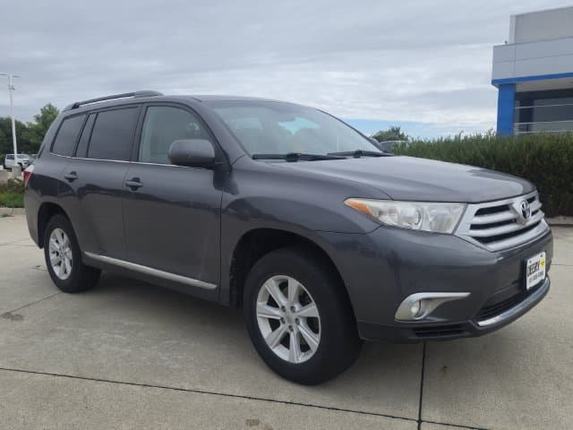 2012 Toyota Highlander Base — photo 1 of 32