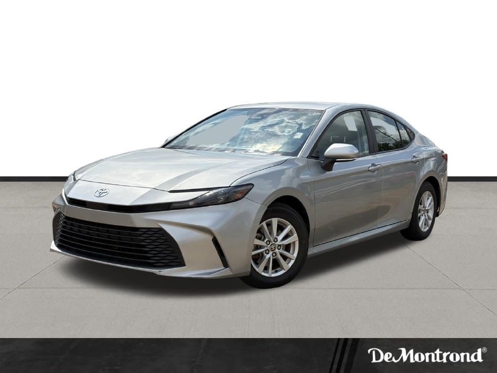 2025 Toyota Camry LE — photo 1 of 29