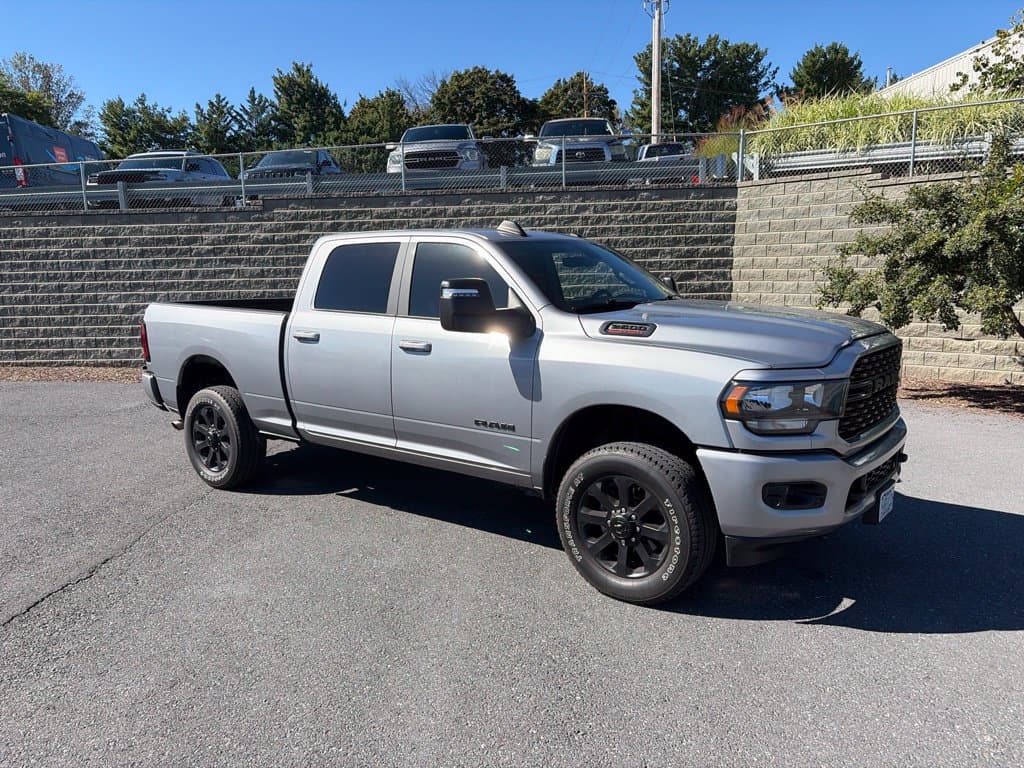2024 RAM 2500 Big Horn — photo 1 of 14