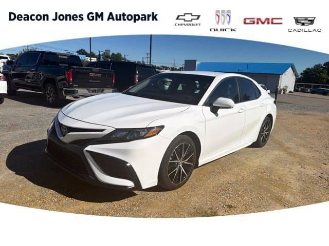 2022 Toyota Camry SE — photo 1 of 23