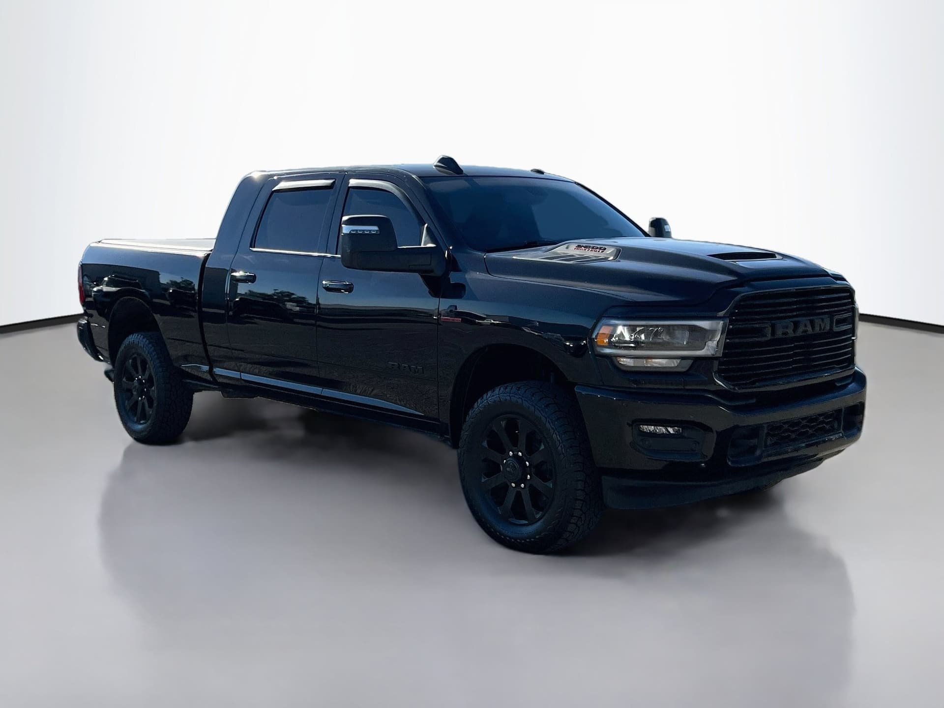 2024 RAM 2500 Laramie — photo 1 of 36
