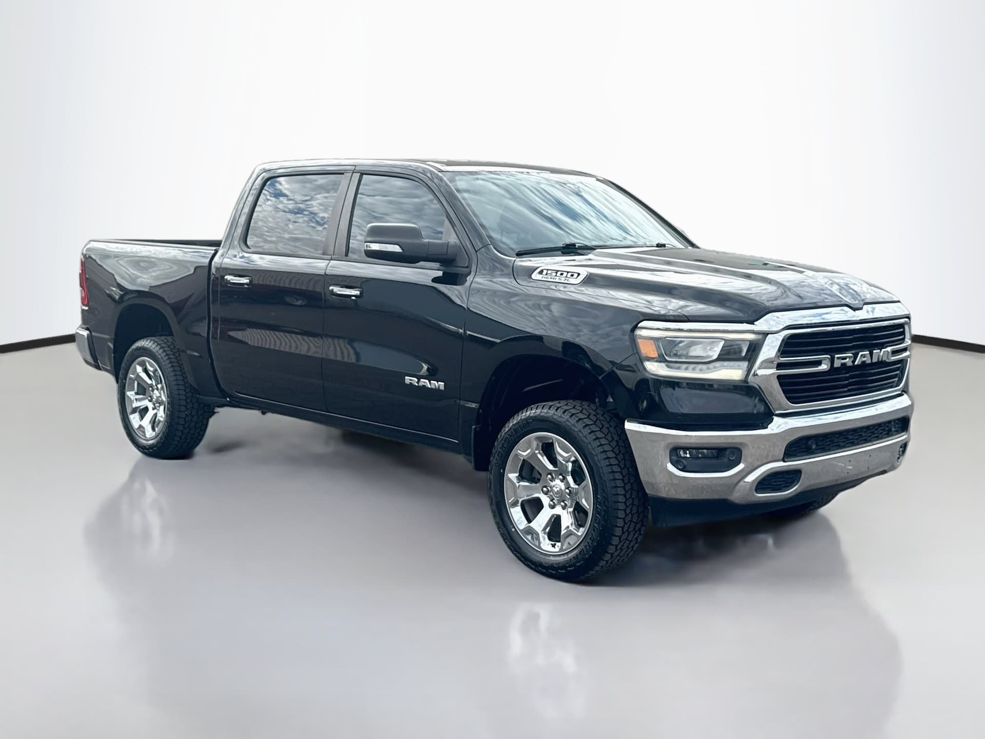 2019 RAM 1500 Big Horn/Lone Star — photo 1 of 36