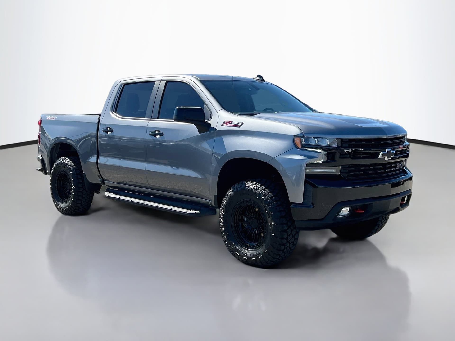 2021 Chevrolet Silverado 1500 LT Trail Boss — photo 1 of 35