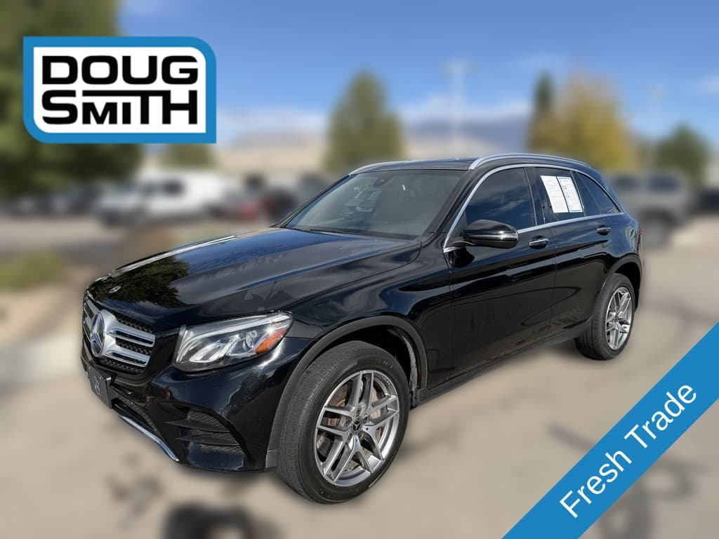 2019 Mercedes-Benz GLC GLC 300 — photo 1 of 10