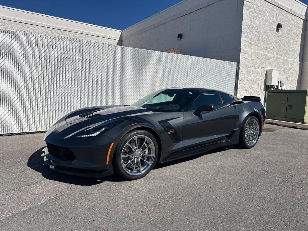 2017 Chevrolet Corvette Grand Sport 3LT — photo 1 of 14